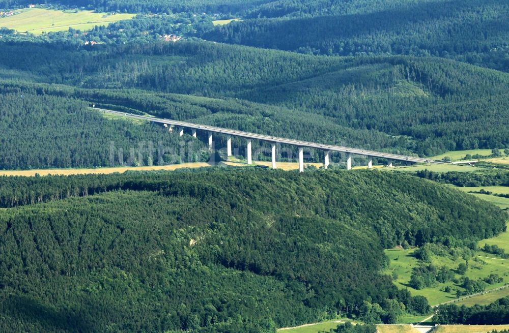 Luftaufnahme Martinroda - Autobahnbrücke über den Reichenbach bei Martinroda im Bundesland Thüringen