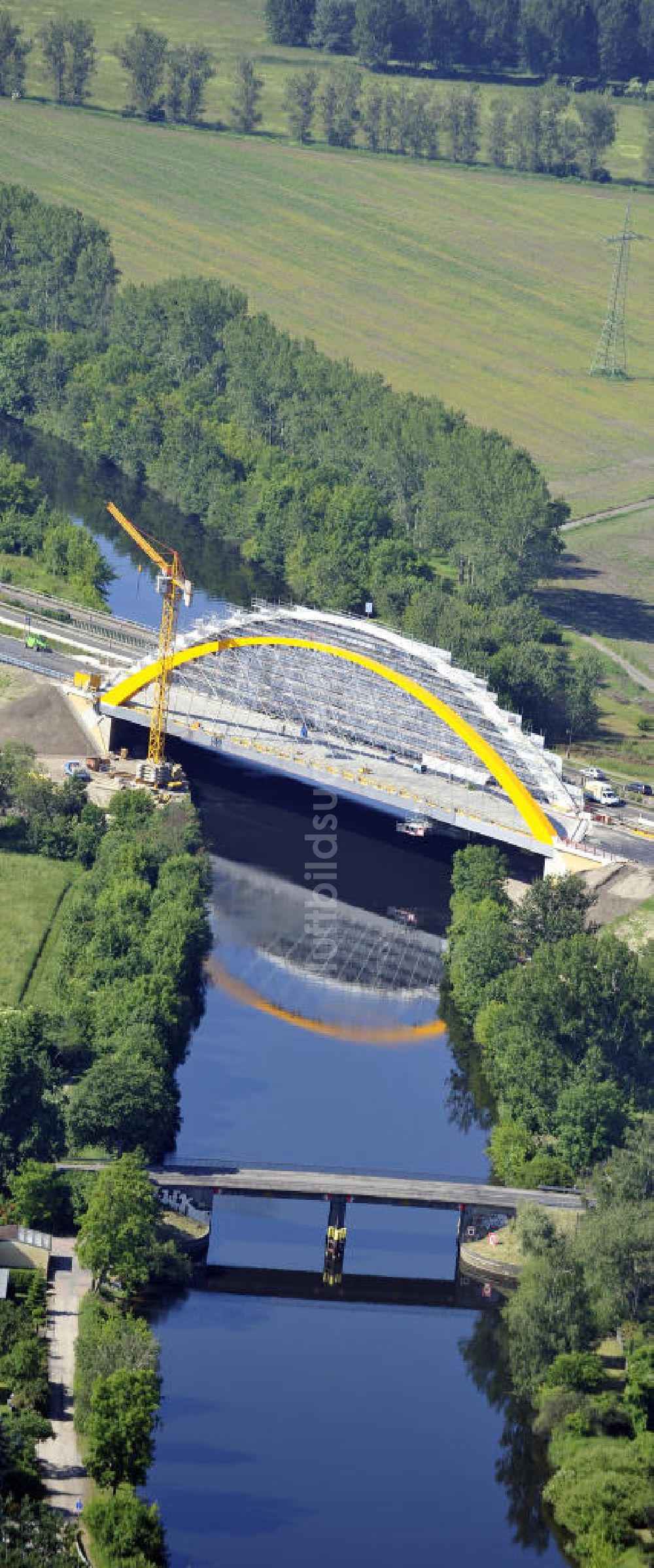 BRIESELANG von oben - Autobahnbrückenbau am Berliner Ring bei Brieselang