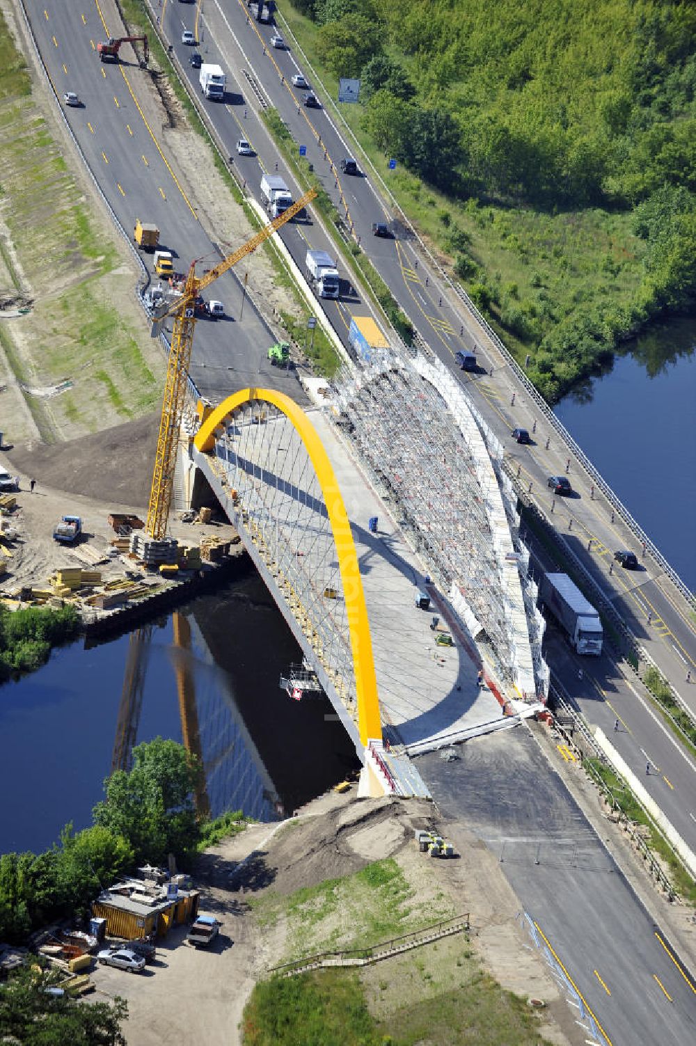 Luftbild BRIESELANG - Autobahnbrückenbau am Berliner Ring bei Brieselang