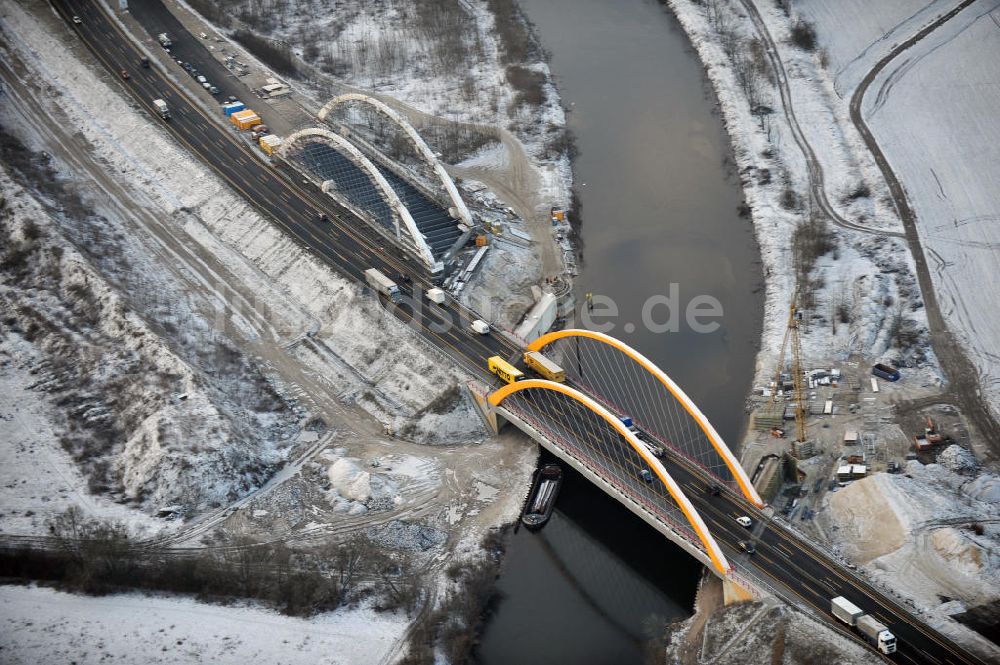 Luftaufnahme Brieselang - Autobahnbrückenbau am Berliner Ring bei Brieselang