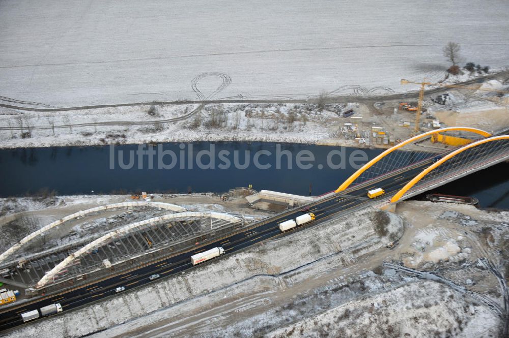 Luftaufnahme Brieselang - Autobahnbrückenbau am Berliner Ring bei Brieselang