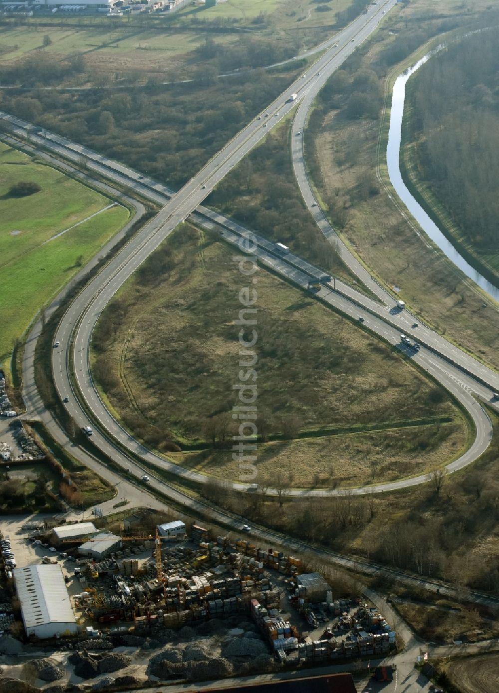 Wandlitz von oben - Autobahndreieck- Abfahrt der BAB A10 A114 Dreieck Pankow in Schönerlinde im Bundesland Brandenburg