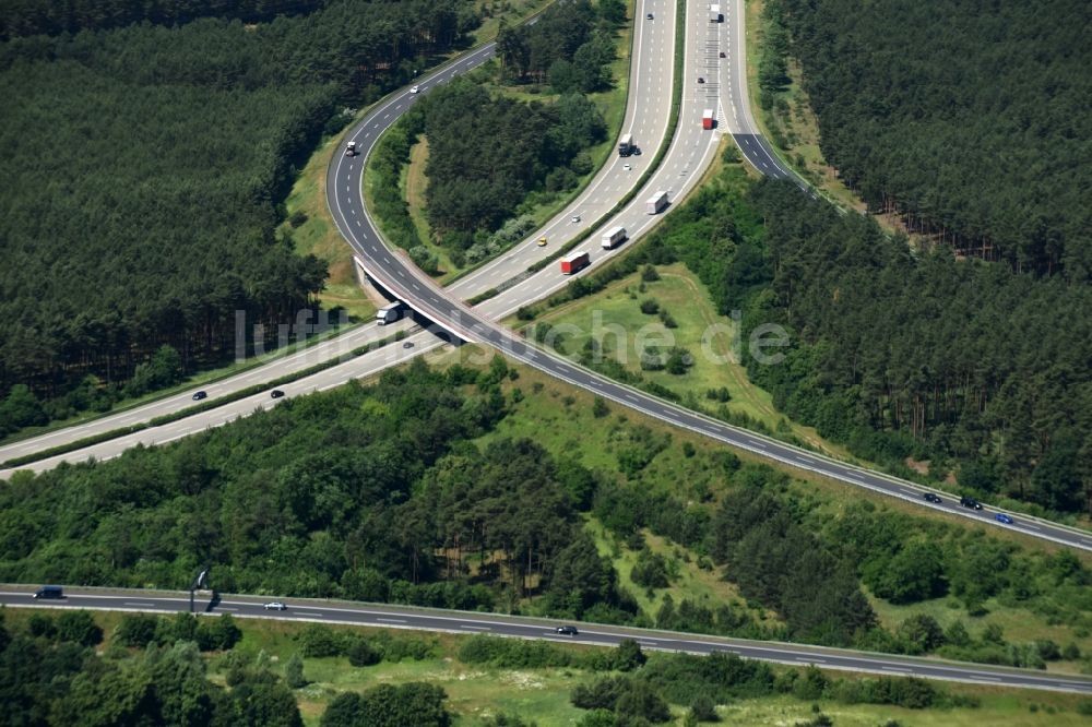 Luftaufnahme Göhlsdorf - Autobahndreieck- Abfahrt der BAB A2 - A10 Dreieck Werder in Göhlsdorf im Bundesland Brandenburg