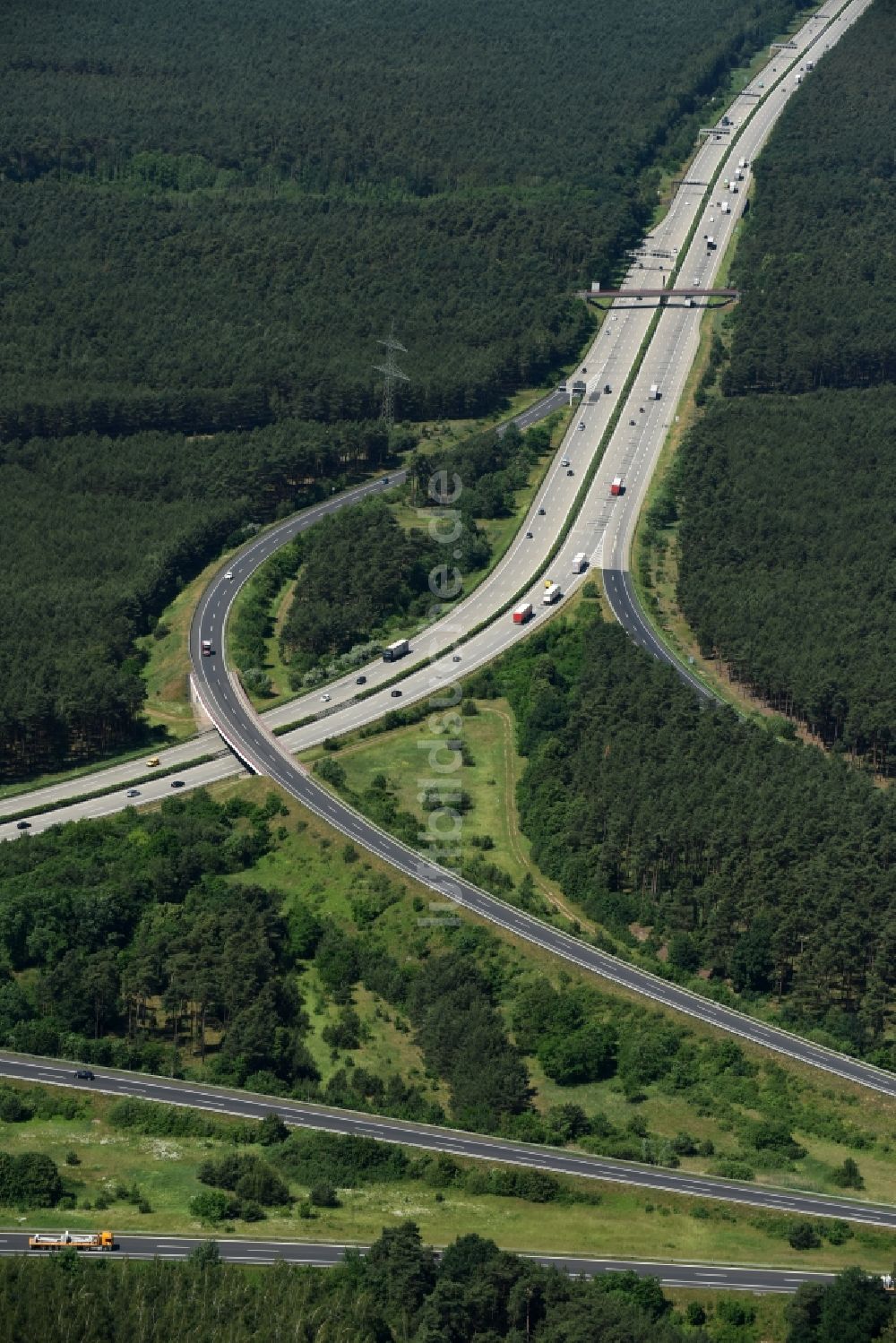 Göhlsdorf von oben - Autobahndreieck- Abfahrt der BAB A2 - A10 Dreieck Werder in Göhlsdorf im Bundesland Brandenburg