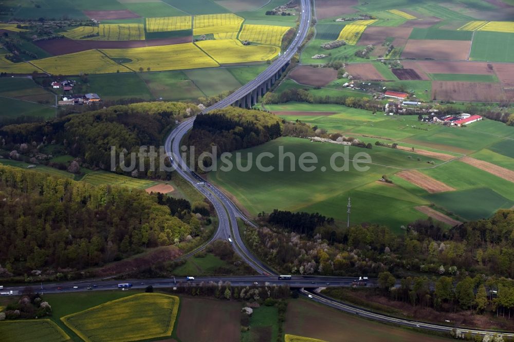 Luftaufnahme Reiskirchen - Autobahndreieck- Abfahrt der BAB A5 - A480 Reiskirchener Dreieck in Reiskirchen im Bundesland Hessen