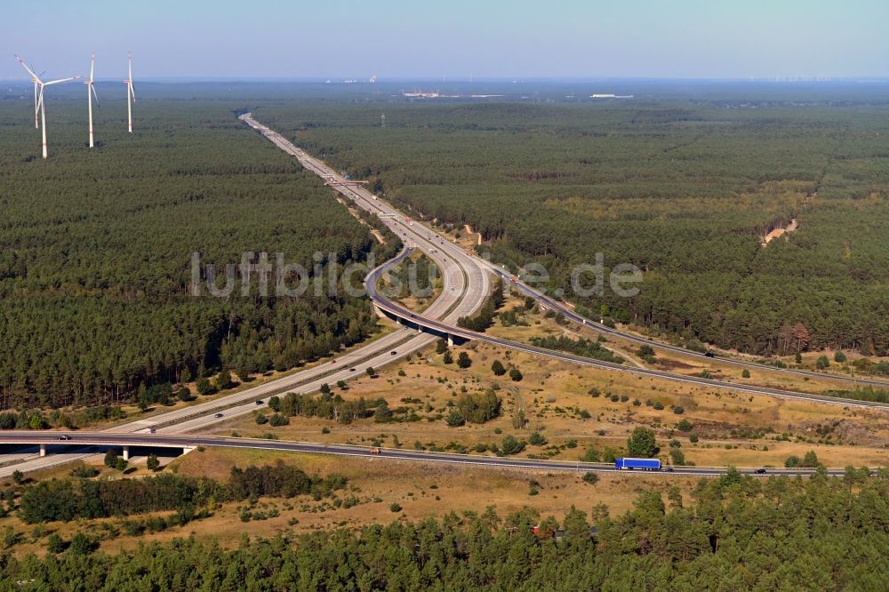 Luftbild Spreenhagen - Autobahndreieck- Abfahrt der BAB A10 - A12 in Spreenhagen im Bundesland Brandenburg