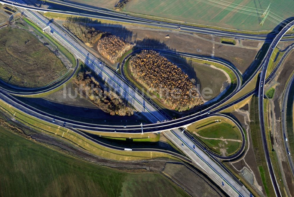 Luftbild Schwanebeck - Autobahndreieck der BAB A10 - A11 Dreieck Barnim in Schwanebeck im Bundesland Brandenburg, Deutschland