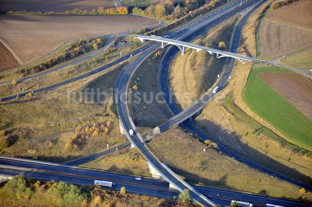 Luftaufnahme Harsdorf - Autobahndreieck Bayreuth - Kulmbach der A70 und A9 bei Harsdorf