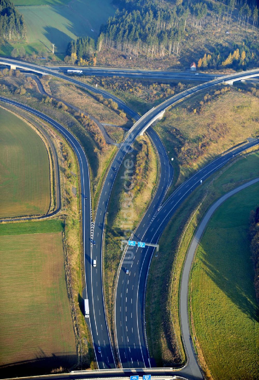 Luftbild Hof - Autobahndreieck Hochfranken der A72 und A93 bei Hof