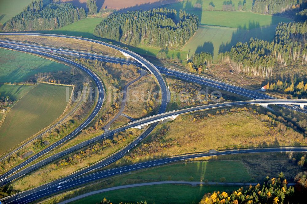 Luftaufnahme Hof - Autobahndreieck Hochfranken der A72 und A93 bei Hof