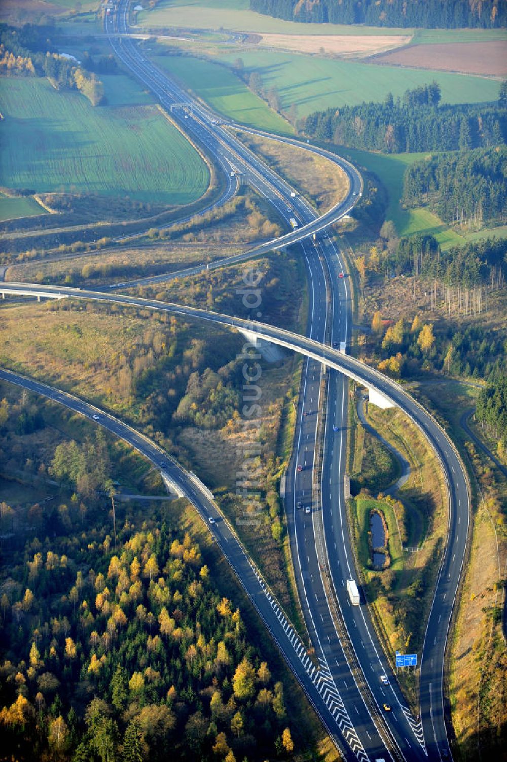 Luftbild Hof - Autobahndreieck Hochfranken der A72 und A93 bei Hof