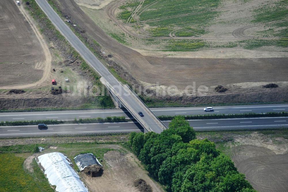 Schwanebeck von oben - Autobahndreieck / interchange Schwanebeck