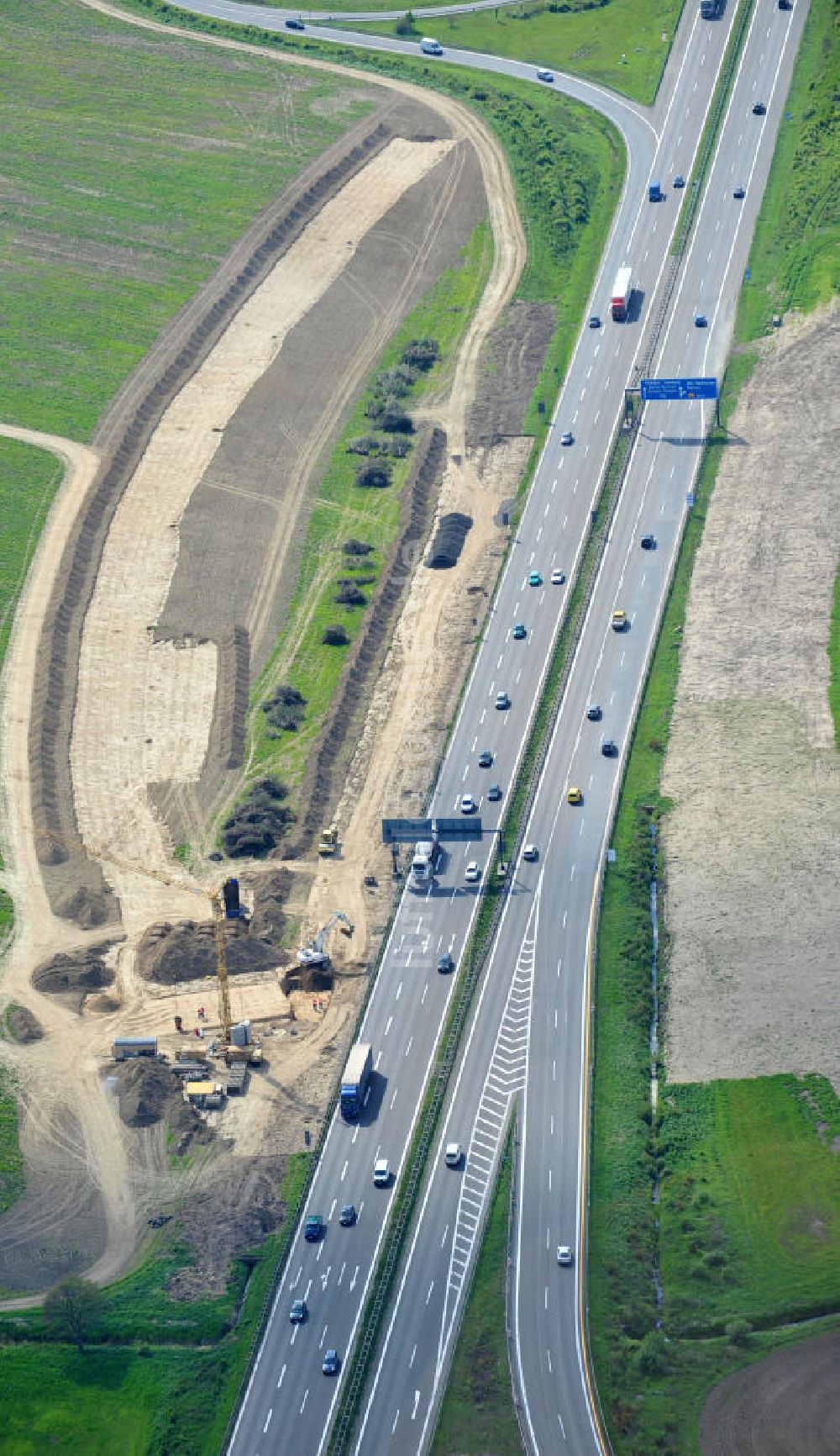 Luftaufnahme Schwanebeck - Autobahndreieck / interchange Schwanebeck