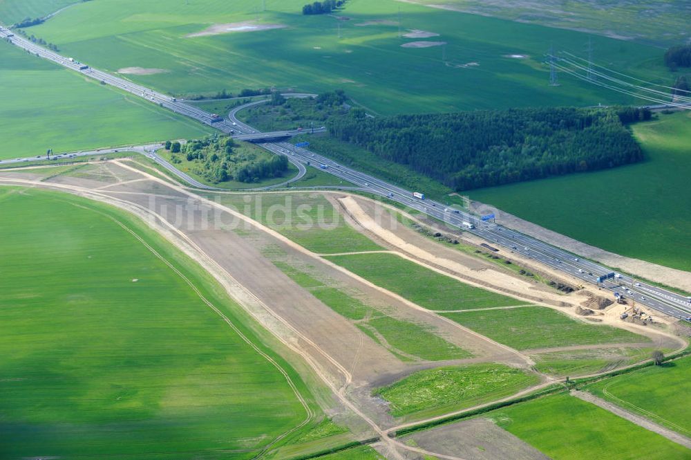 Schwanebeck aus der Vogelperspektive: Autobahndreieck / interchange Schwanebeck