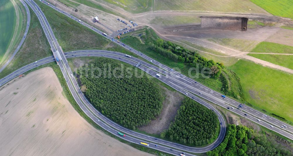 Schwanebeck von oben - Autobahndreieck / interchange Schwanebeck