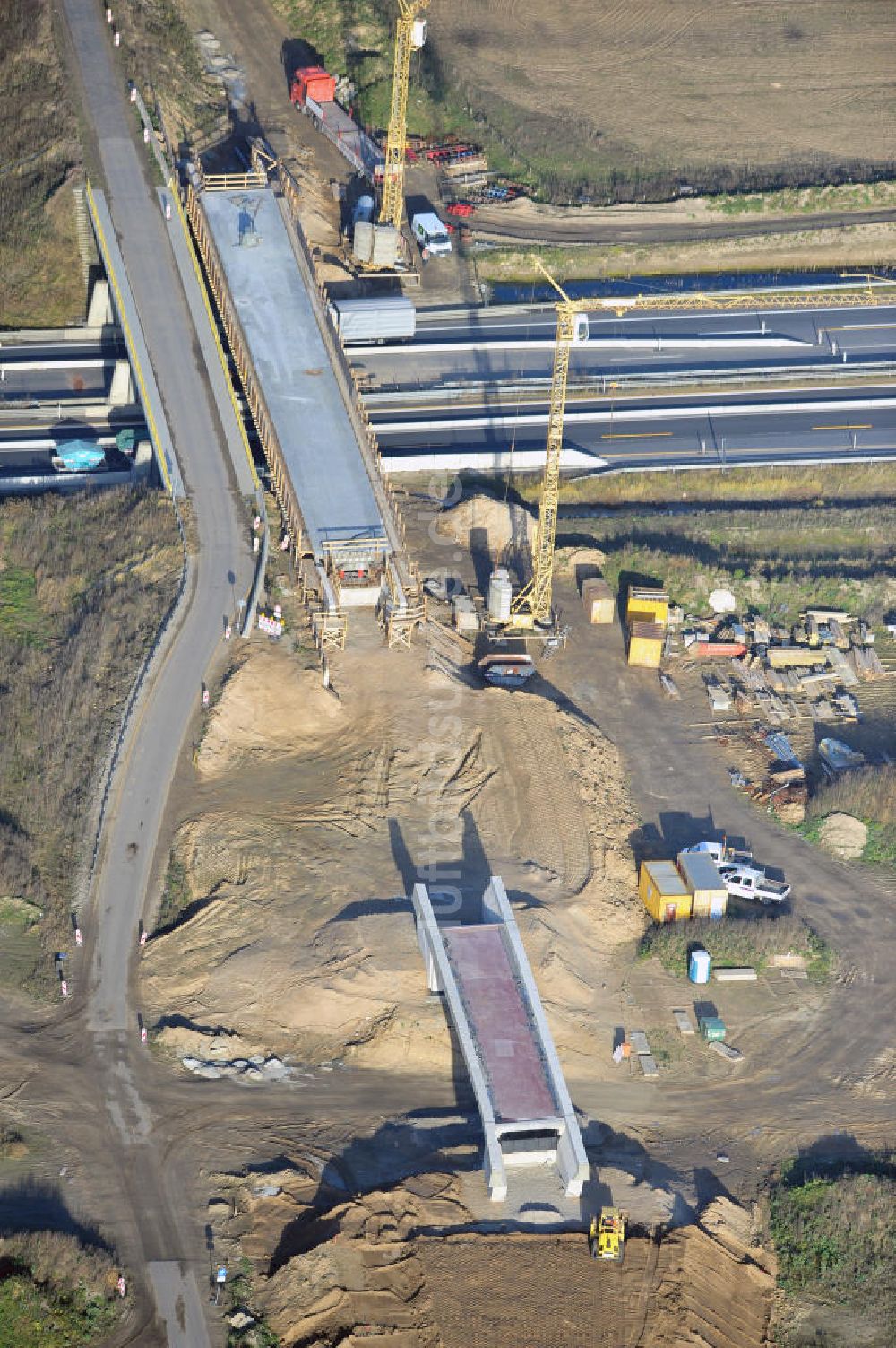 Luftbild SCHWANEBECK - Autobahndreieck / interchange Schwanebeck, auch Autobahndreieck Kreuz Barnim genannt