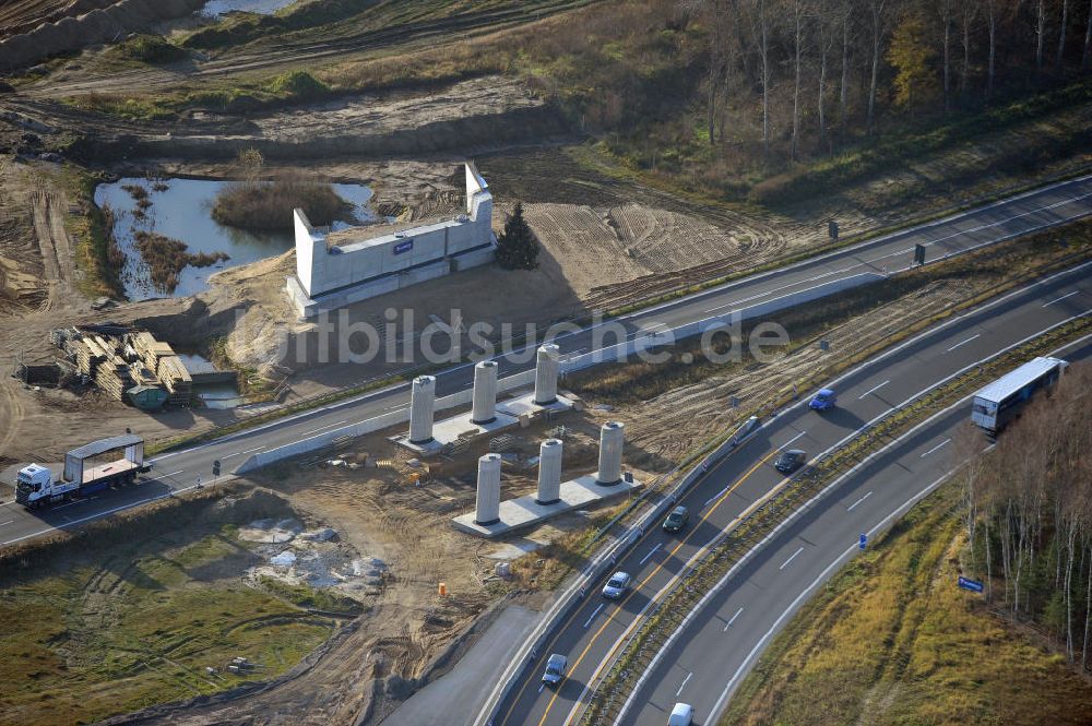 SCHWANEBECK aus der Vogelperspektive: Autobahndreieck / interchange Schwanebeck, auch Autobahndreieck Kreuz Barnim genannt