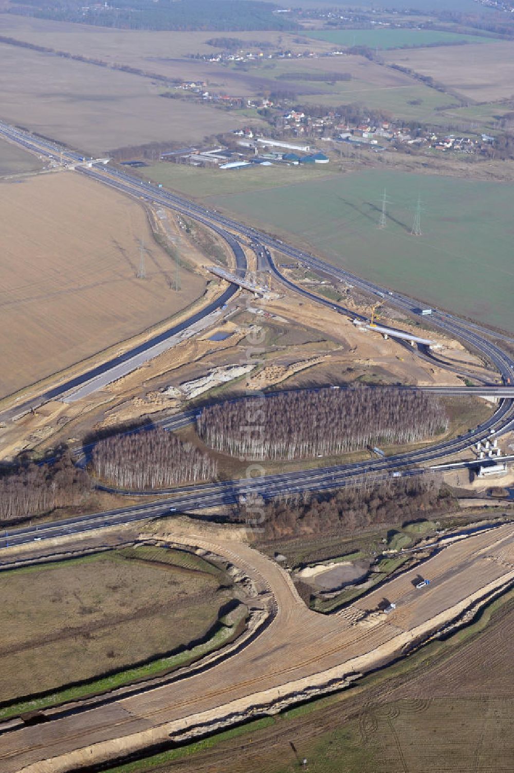 Luftbild SCHWANEBECK - Autobahndreieck / interchange Schwanebeck, auch Autobahndreieck Kreuz Barnim genannt