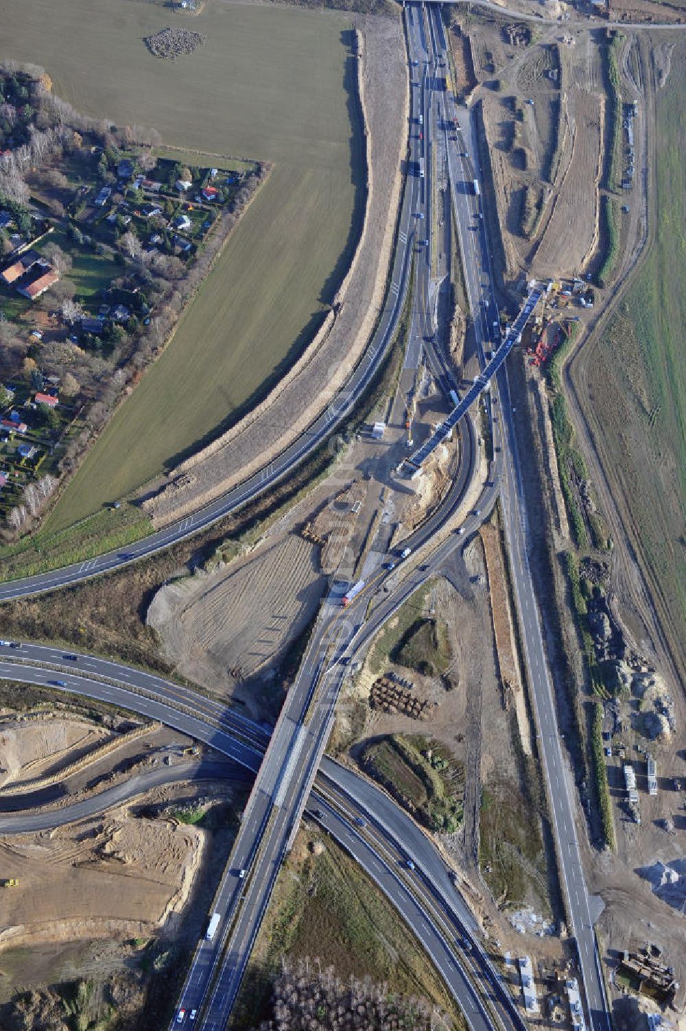 SCHWANEBECK von oben - Autobahndreieck / interchange Schwanebeck, auch Autobahndreieck Kreuz Barnim genannt