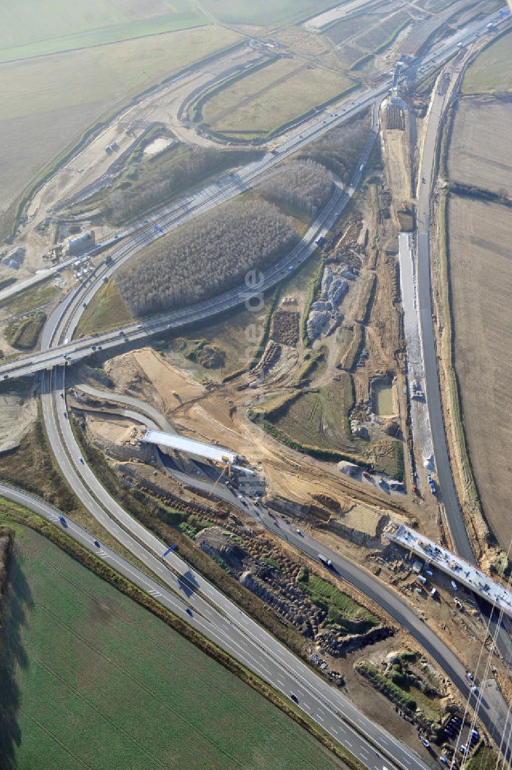 SCHWANEBECK aus der Vogelperspektive: Autobahndreieck / interchange Schwanebeck, auch Autobahndreieck Kreuz Barnim genannt