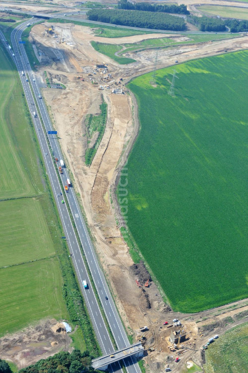 Luftbild Schwanebeck / Barnim - Autobahndreieck / interchange Schwanebeck, jetzt Autobahndreieck Kreuz Barnim