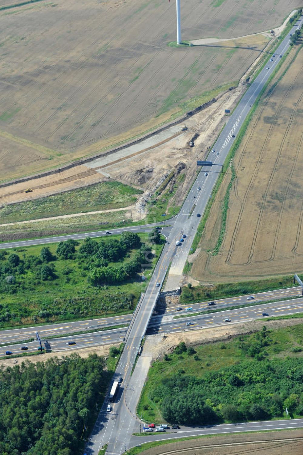 Schwanebeck / Barnim aus der Vogelperspektive: Autobahndreieck / interchange Schwanebeck, jetzt Autobahndreieck Kreuz Barnim