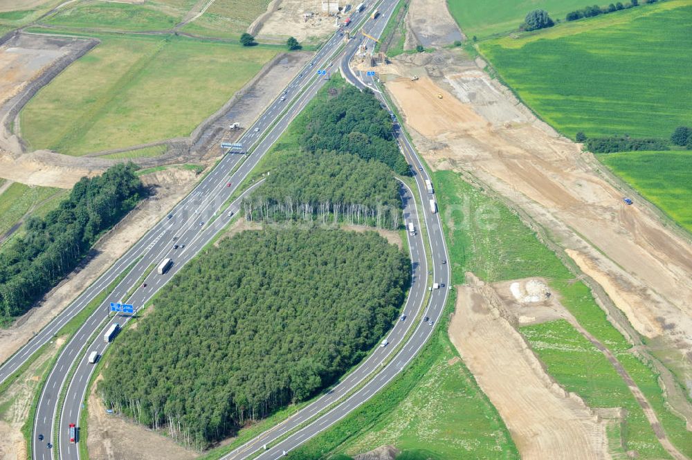 Luftaufnahme Schwanebeck / Barnim - Autobahndreieck / interchange Schwanebeck, jetzt Autobahndreieck Kreuz Barnim