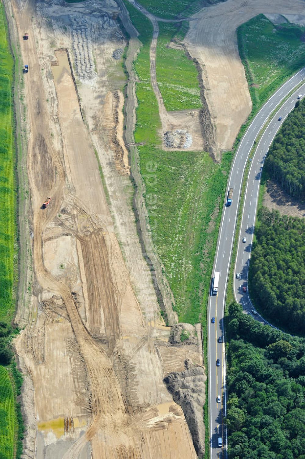 Luftaufnahme Schwanebeck / Barnim - Autobahndreieck / interchange Schwanebeck, jetzt Autobahndreieck Kreuz Barnim