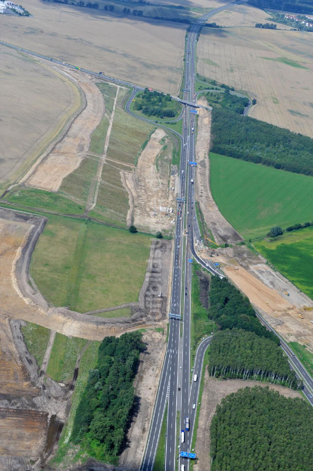 Luftbild Schwanebeck / Barnim - Autobahndreieck / interchange Schwanebeck, jetzt Autobahndreieck Kreuz Barnim