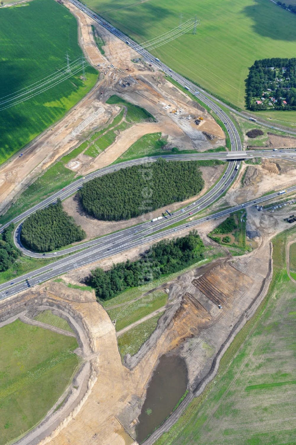 Luftbild Schwanebeck / Barnim - Autobahndreieck / interchange Schwanebeck, jetzt Autobahndreieck Kreuz Barnim