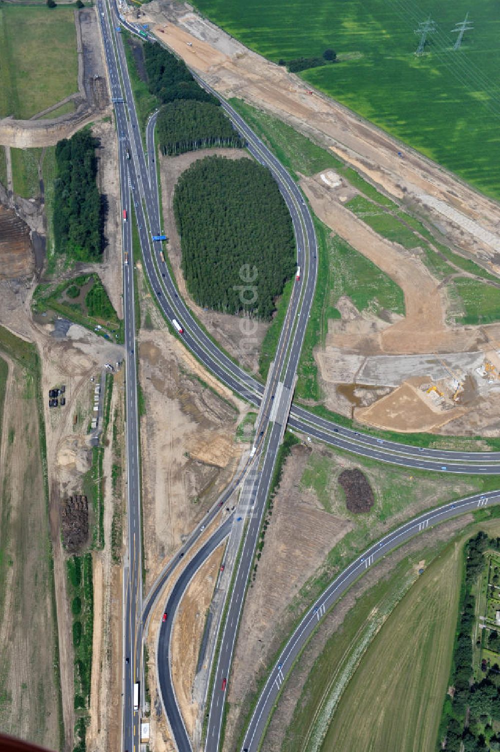 Luftbild Schwanebeck - Autobahndreieck / interchange Schwanebeck, jetzt Autobahndreieck Kreuz Barnim