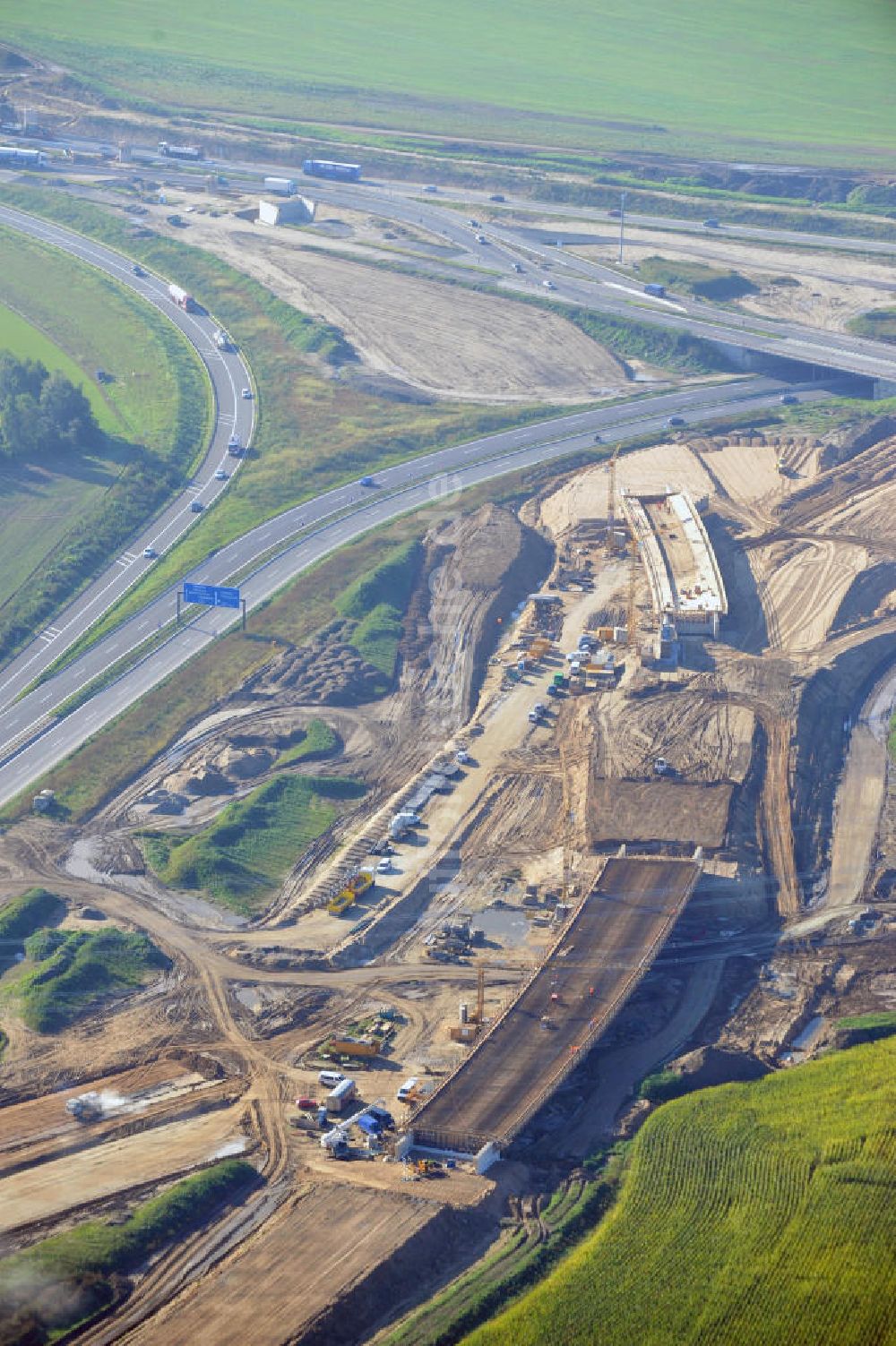 Schwanebeck aus der Vogelperspektive: Autobahndreieck / interchange Schwanebeck, jetzt Autobahndreieck Kreuz Barnim