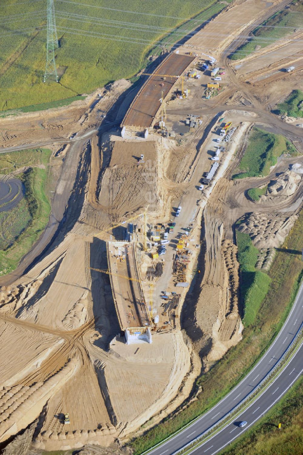 Luftbild Schwanebeck - Autobahndreieck / interchange Schwanebeck, jetzt Autobahndreieck Kreuz Barnim