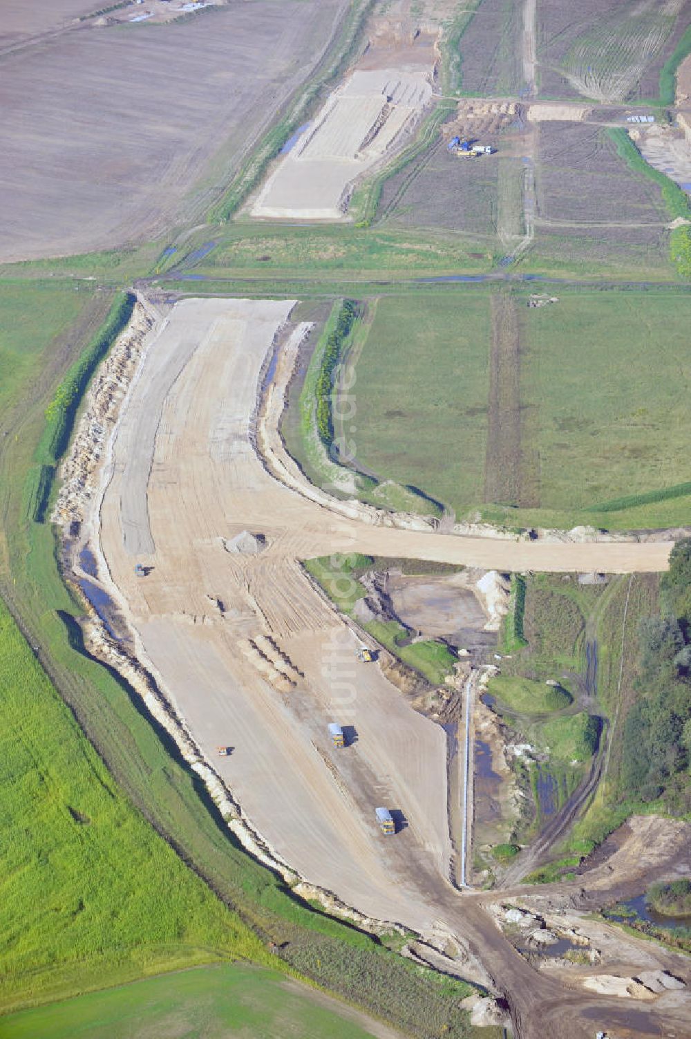 Schwanebeck von oben - Autobahndreieck / interchange Schwanebeck, jetzt Autobahndreieck Kreuz Barnim