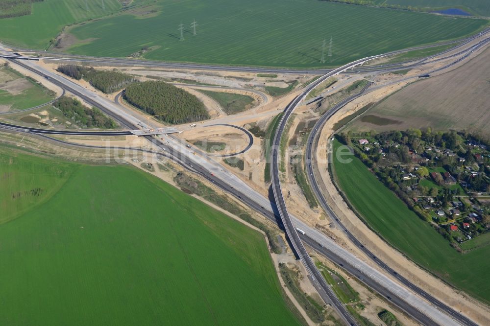 Luftaufnahme Schwanebeck - Autobahndreieck Kreuz Barnim an der Autobahn A10 und A11, vormals AD Schwanebeck, mit Aus- und Umbauarbeiten bei Schwanebeck in Brandenburg