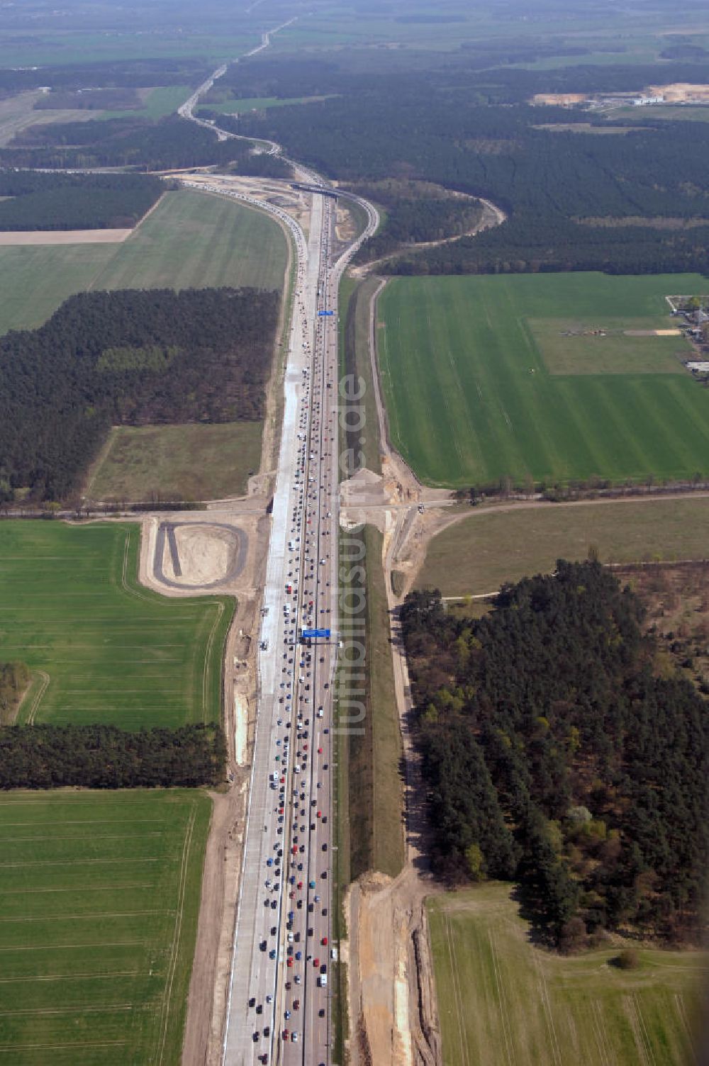 NUTHETAL von oben - Autobahndreieck Nuthetal (A 10 und A 115) bei Potsdam