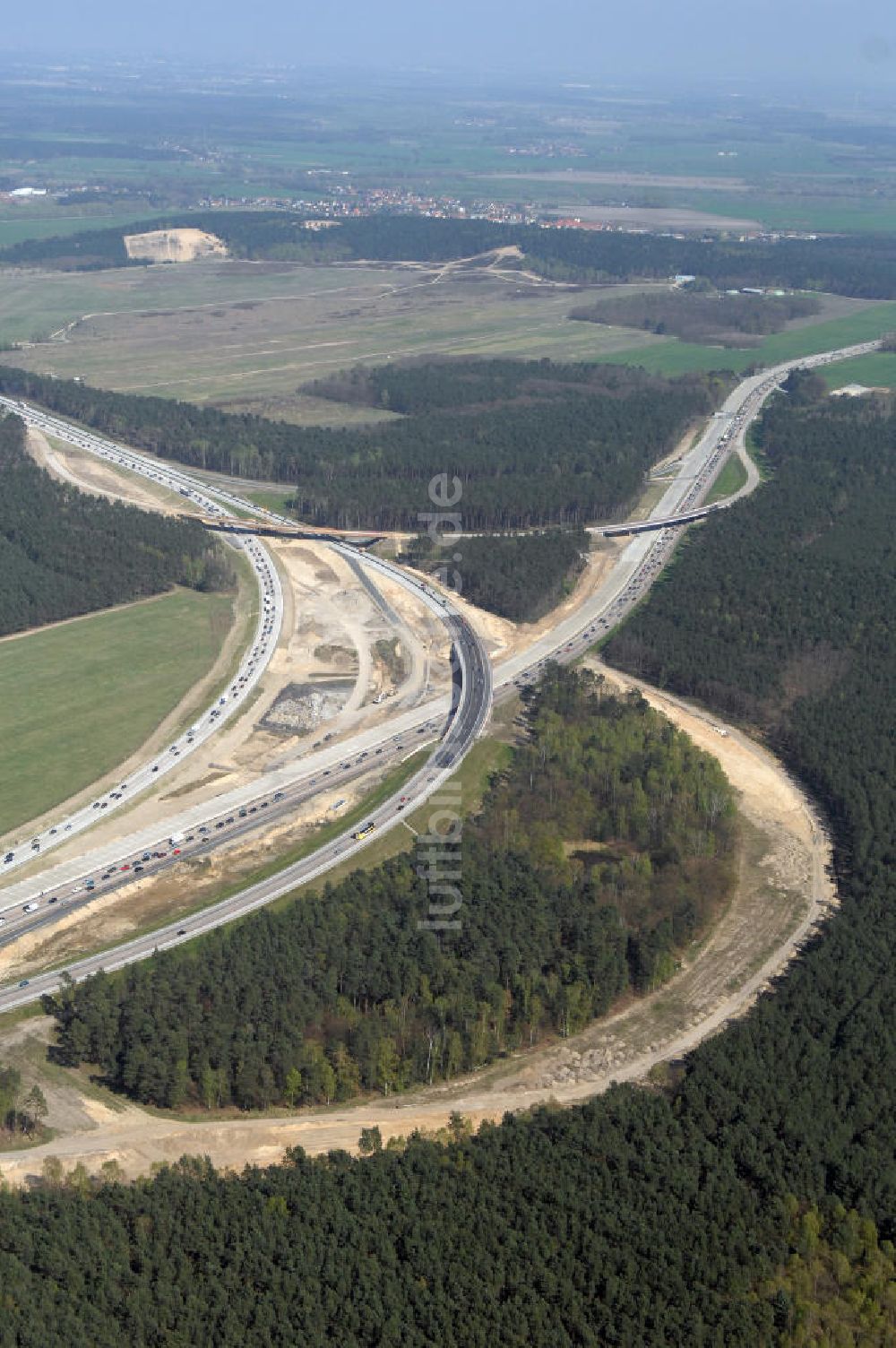 NUTHETAL von oben - Autobahndreieck Nuthetal (A 10 und A 115) bei Potsdam