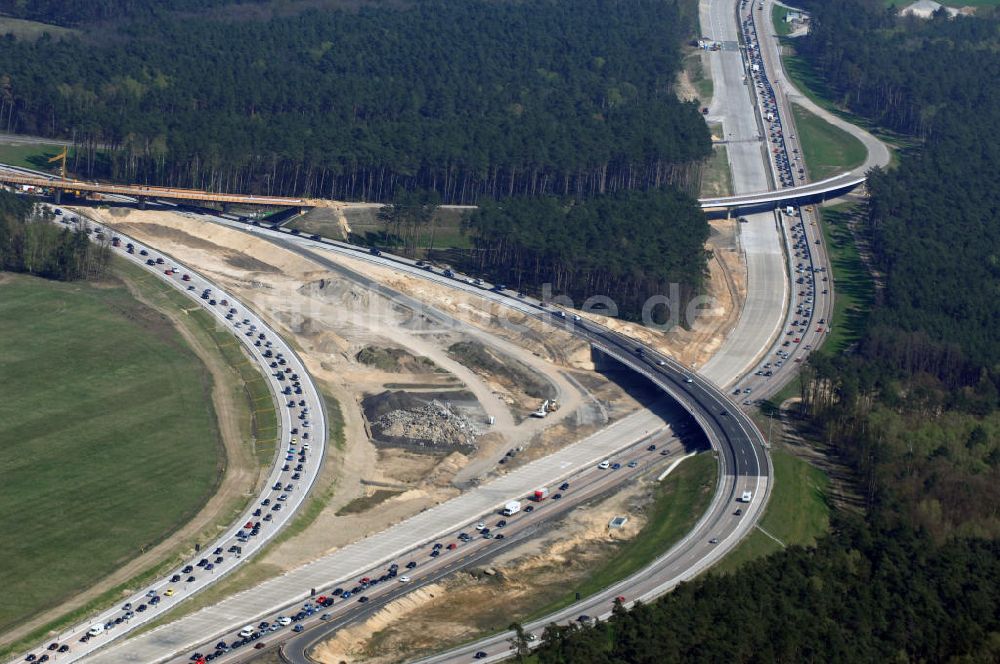 Nuthetal von oben - Autobahndreieck Nuthetal (A 10 und A 115) bei Potsdam