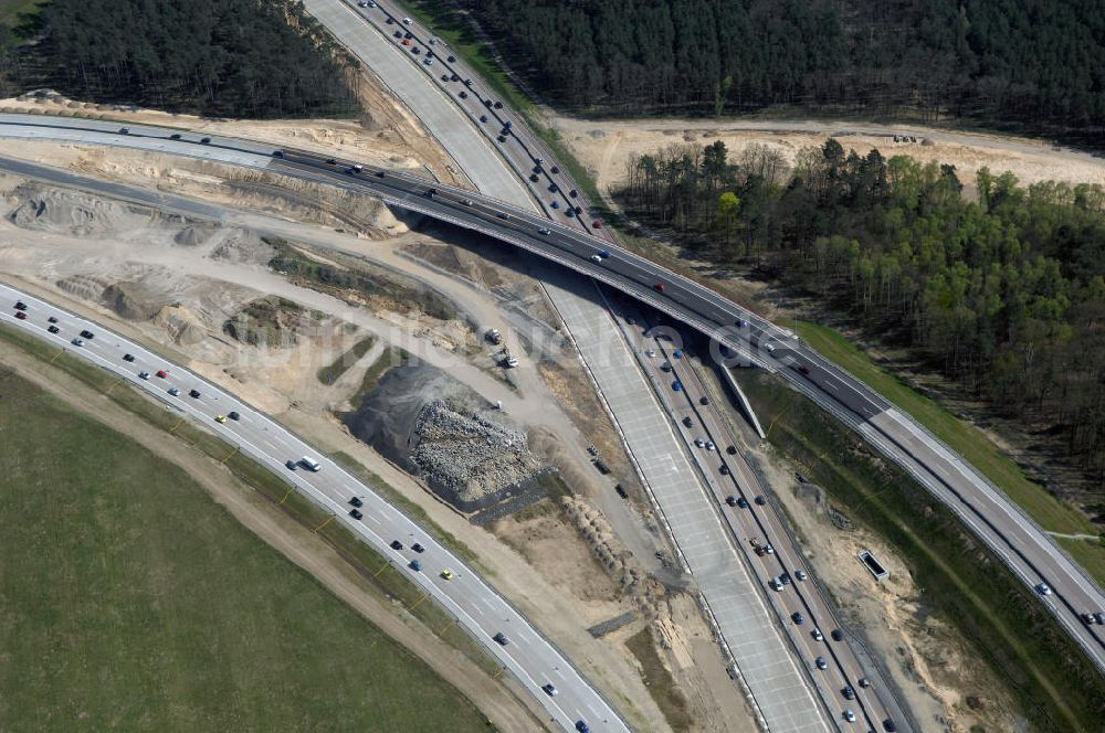 Nuthetal von oben - Autobahndreieck Nuthetal (A 10 und A 115) bei Potsdam