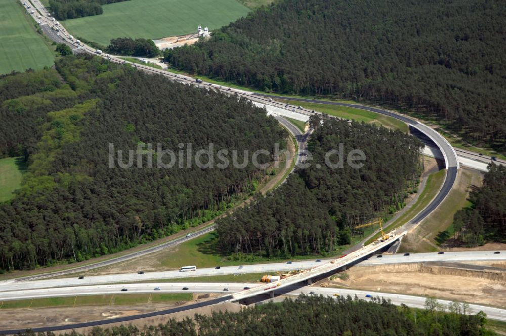 NUTHETAL von oben - Autobahndreieck Nuthetal (A 10 und A 115) bei Potsdam