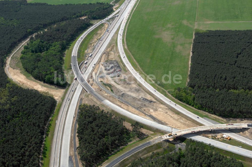 NUTHETAL aus der Vogelperspektive: Autobahndreieck Nuthetal (A 10 und A 115) bei Potsdam