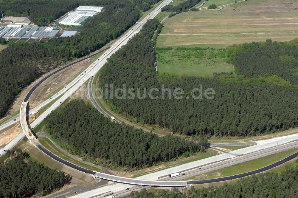 Luftaufnahme NUTHETAL - Autobahndreieck Nuthetal (A 10 und A 115) bei Potsdam