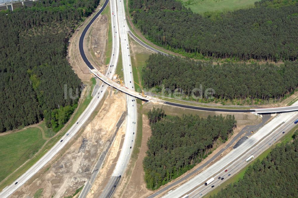 Luftbild NUTHETAL - Autobahndreieck Nuthetal (A 10 und A 115) bei Potsdam