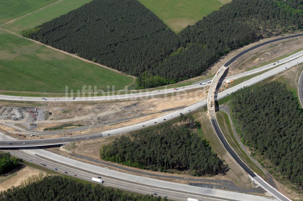 Luftaufnahme NUTHETAL - Autobahndreieck Nuthetal (A 10 und A 115) bei Potsdam