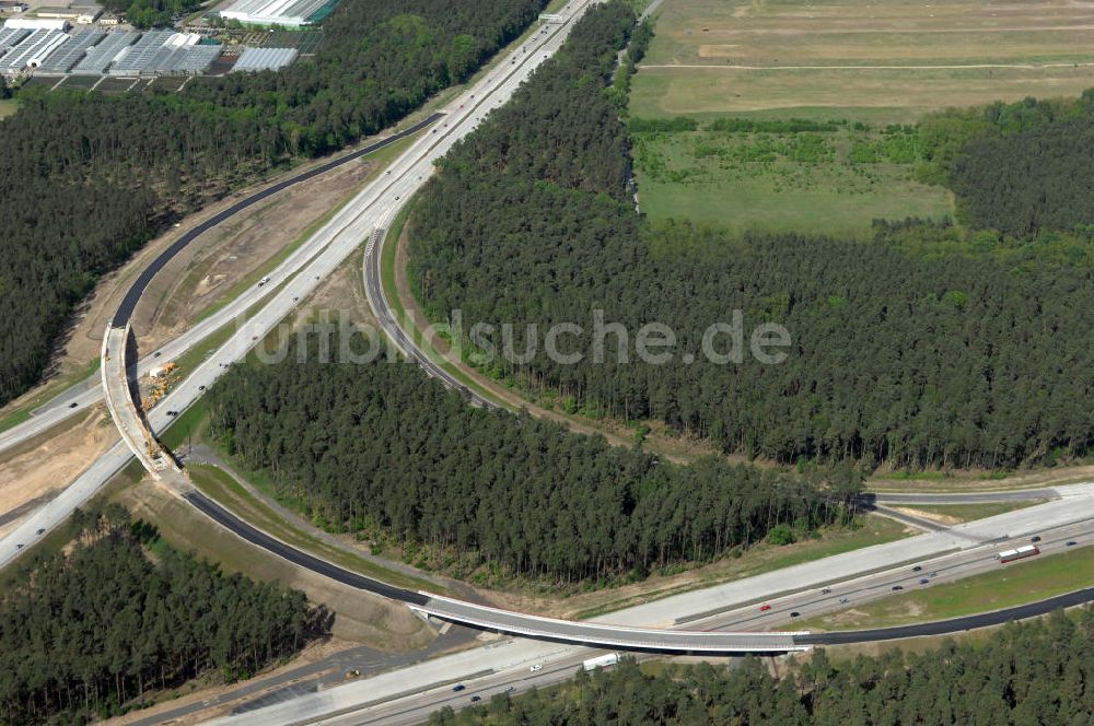 NUTHETAL aus der Vogelperspektive: Autobahndreieck Nuthetal (A 10 und A 115) bei Potsdam