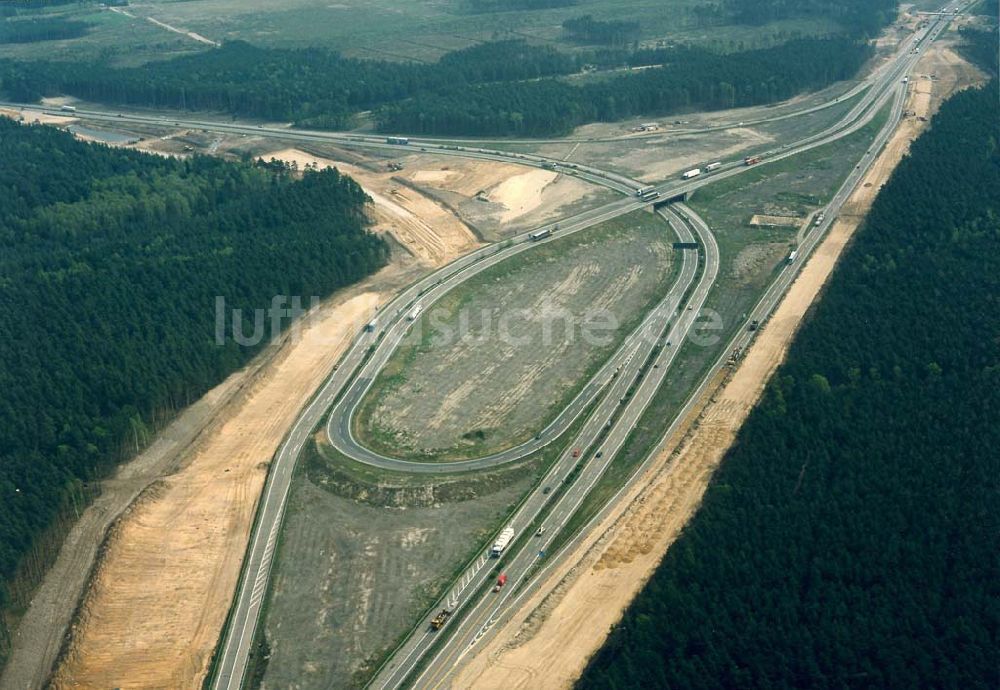 Luftaufnahme Brandenburg - Autobahndreieck Spreeau am südöstlichen Berliner Ring während des Umbau durch die Fa. SGE-VBU.