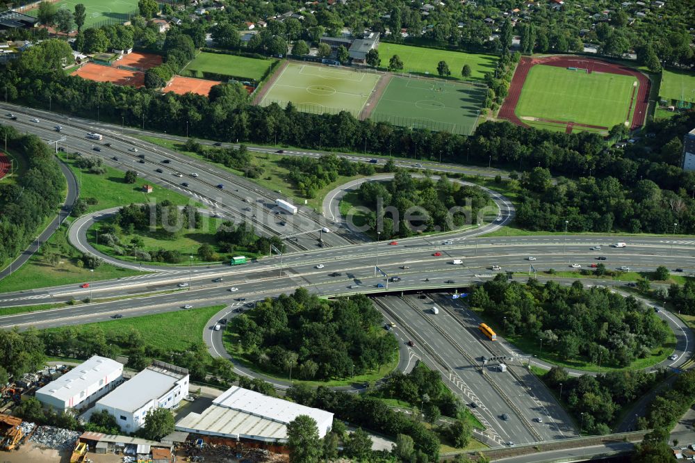 Luftaufnahme Berlin - Autobahnkreuz der BAB A100 - A103 in Berlin, Deutschland