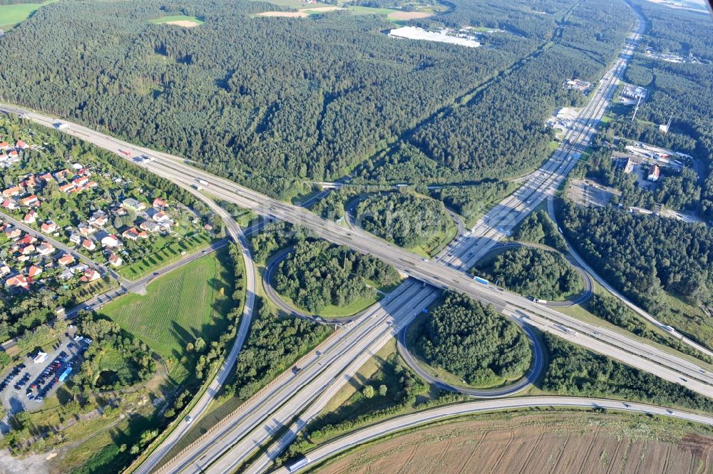 Luftaufnahme Hermsdorf - Autobahnkreuz der BAB A4 und A9 Hermsdorfer Kreuz in Hermsdorf im Bundesland Thüringen, Deutschland