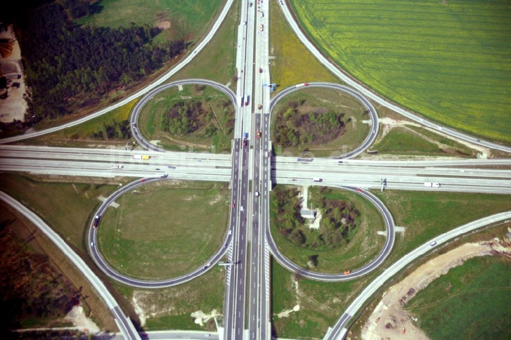 Hermsdorf von oben - Autobahnkreuz der BAB A4 und A9 Hermsdorfer Kreuz in Hermsdorf im Bundesland Thüringen, Deutschland