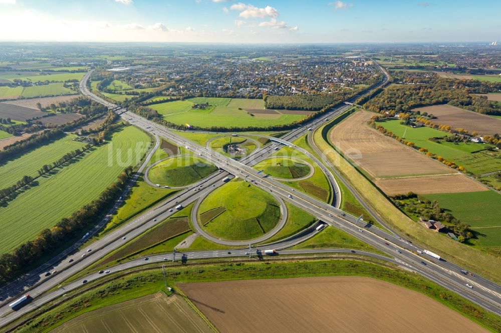 Luftbild Kamen - Autobahnkreuz der BAB A1 A2 Kamener Kreuz in Kamen im Bundesland Nordrhein-Westfalen, Deutschland